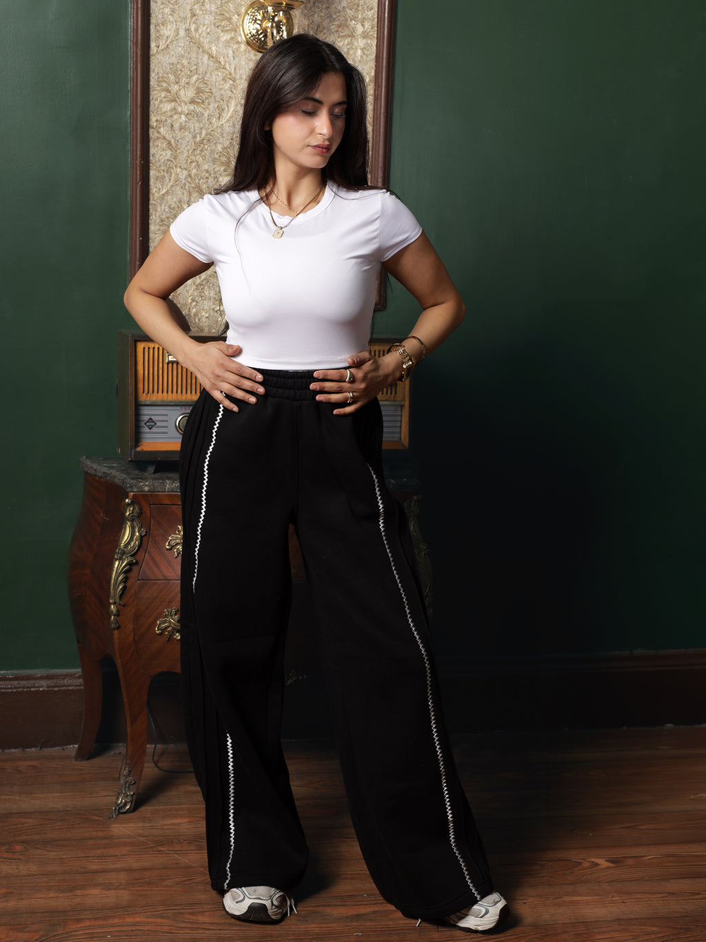 Owluxe Essential SweatPants - SP-01 - Black