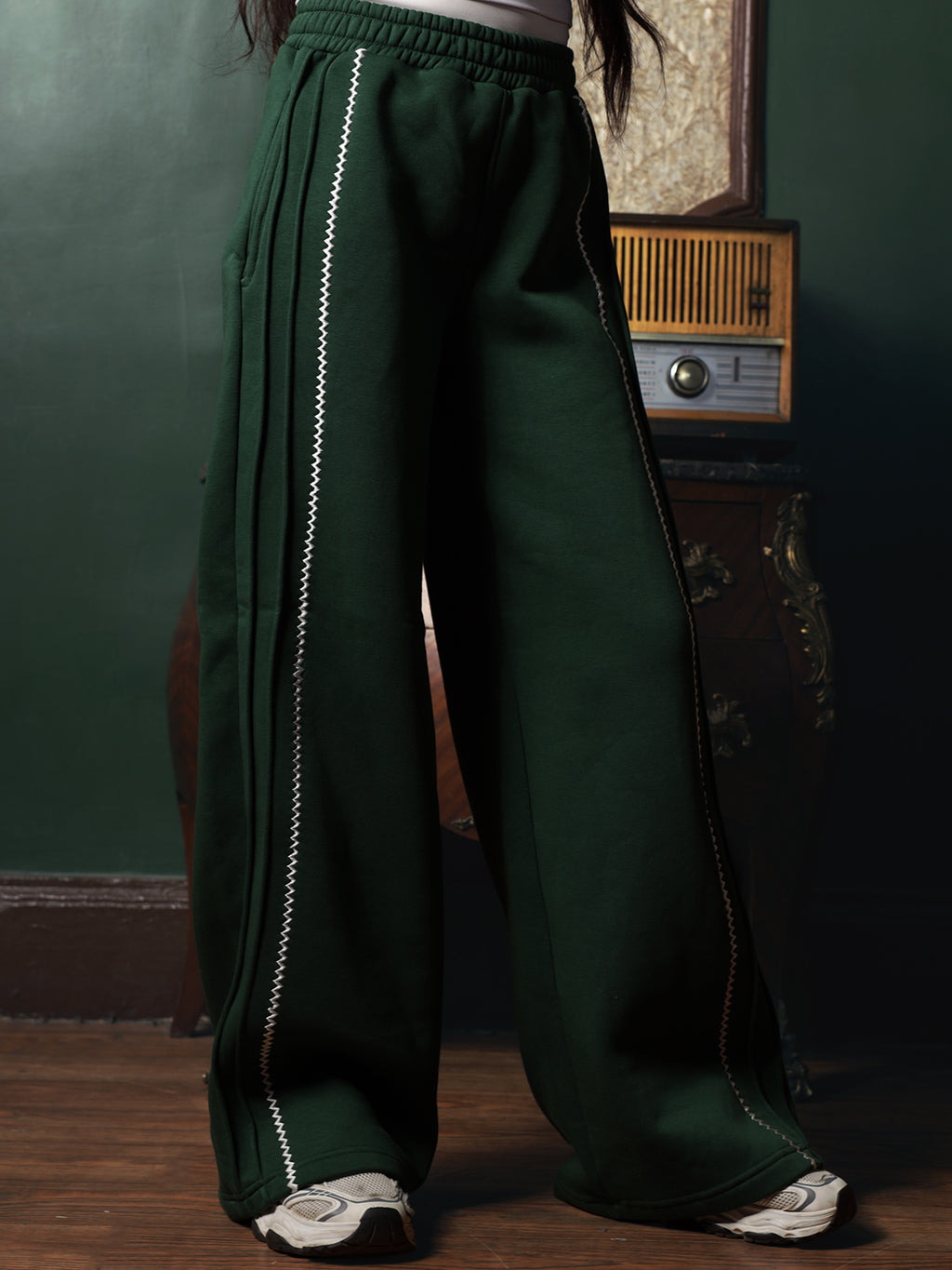 Owluxe Essential SweatPants - SP-01 - Macha